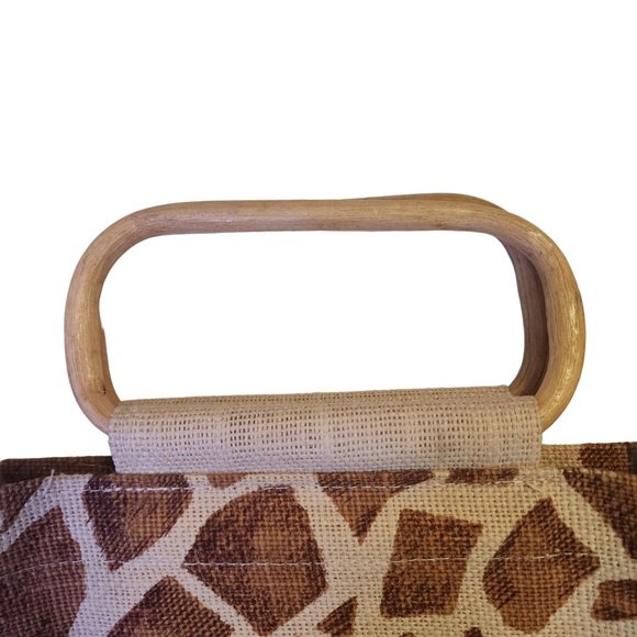 Giraffe Tote with wooden handle and strap - Picture 5 of 16